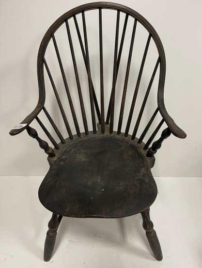WINDSOR CHAIR CONTINUOUS BRACE