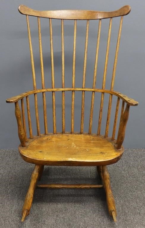Windsor comb back youth rocker,