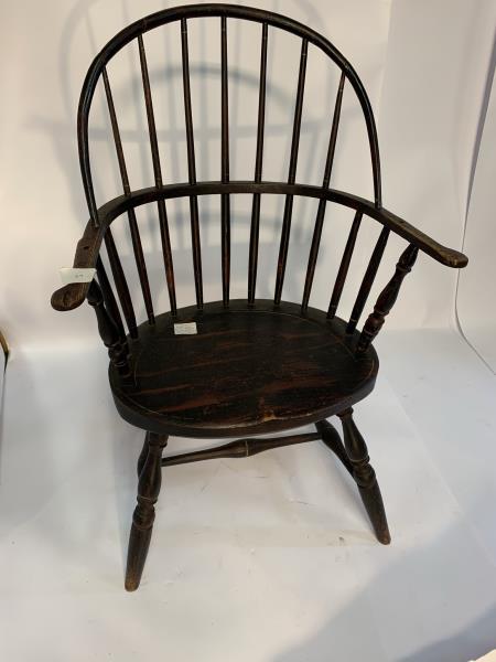 WINDSOR CONTINUOS ARM CHAIR GRAIN