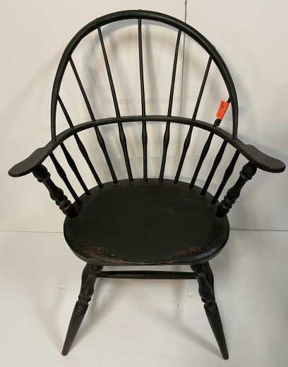 WINDSOR  CONTINUOUS ARM CHAIR