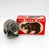 WINDUP FURRY WALKING BEAR TOYF