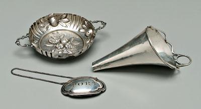 Wine silver accessories: