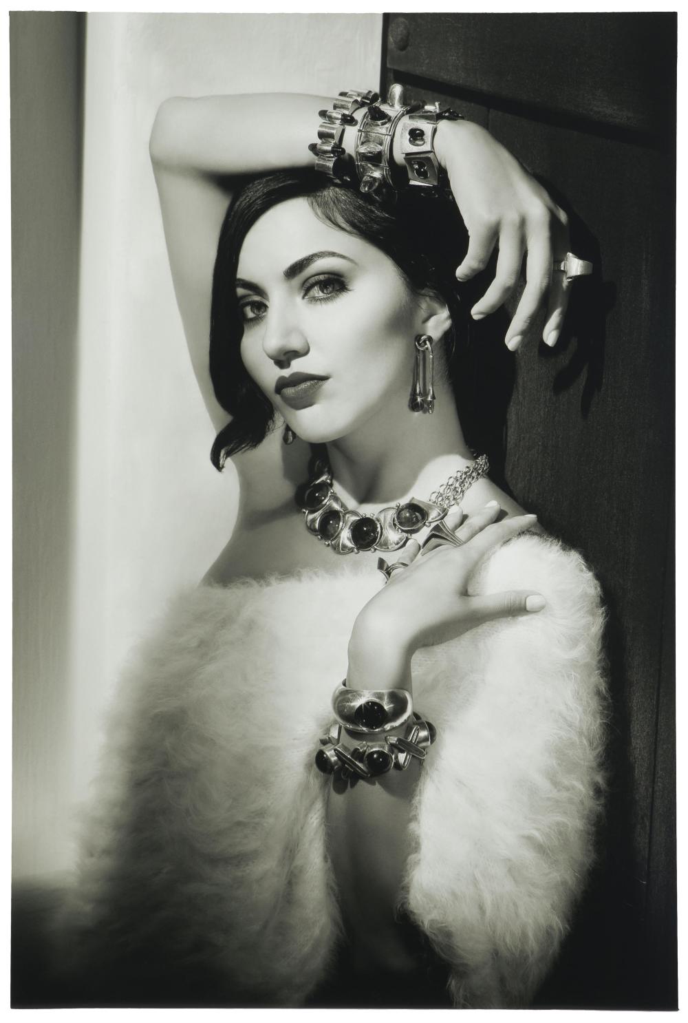 WOMAN MODELING JEWELRYWoman