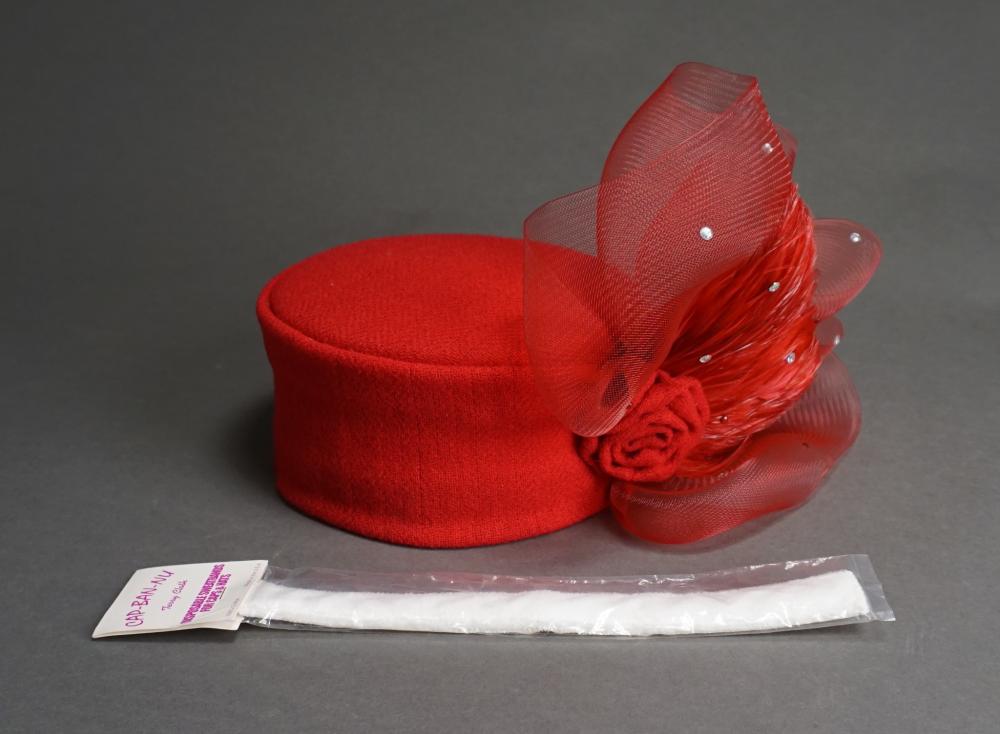 WOMEN'S RED FEATHER DECORATED