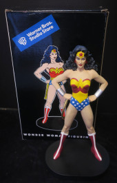 WONDER WOMAN FANTASY STATUE BY