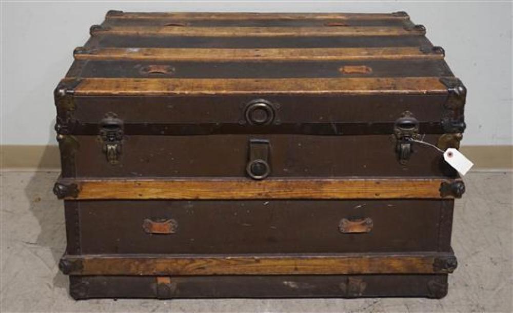 WOOD BOUND PACKING TRUNKWood