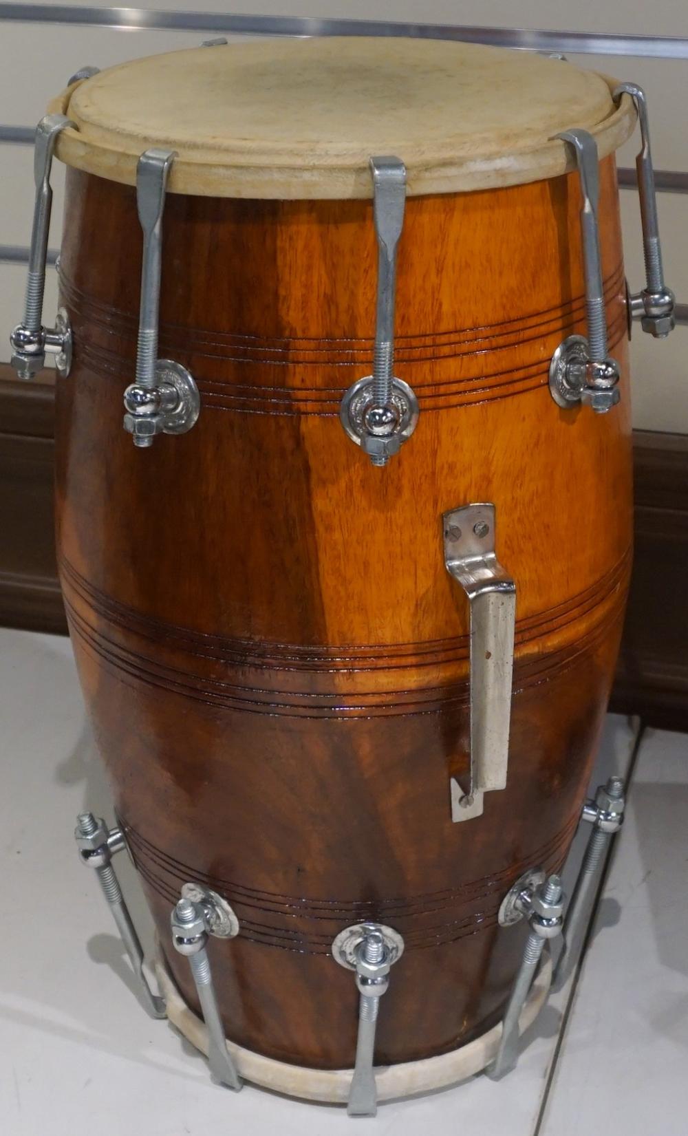 WOOD DRUM H: 17 INWood Drum,