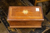 WOOD JEWELRY BOX, THE TOP FEAT