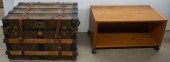 WOOD MOUNTED PACKING TRUNK AND