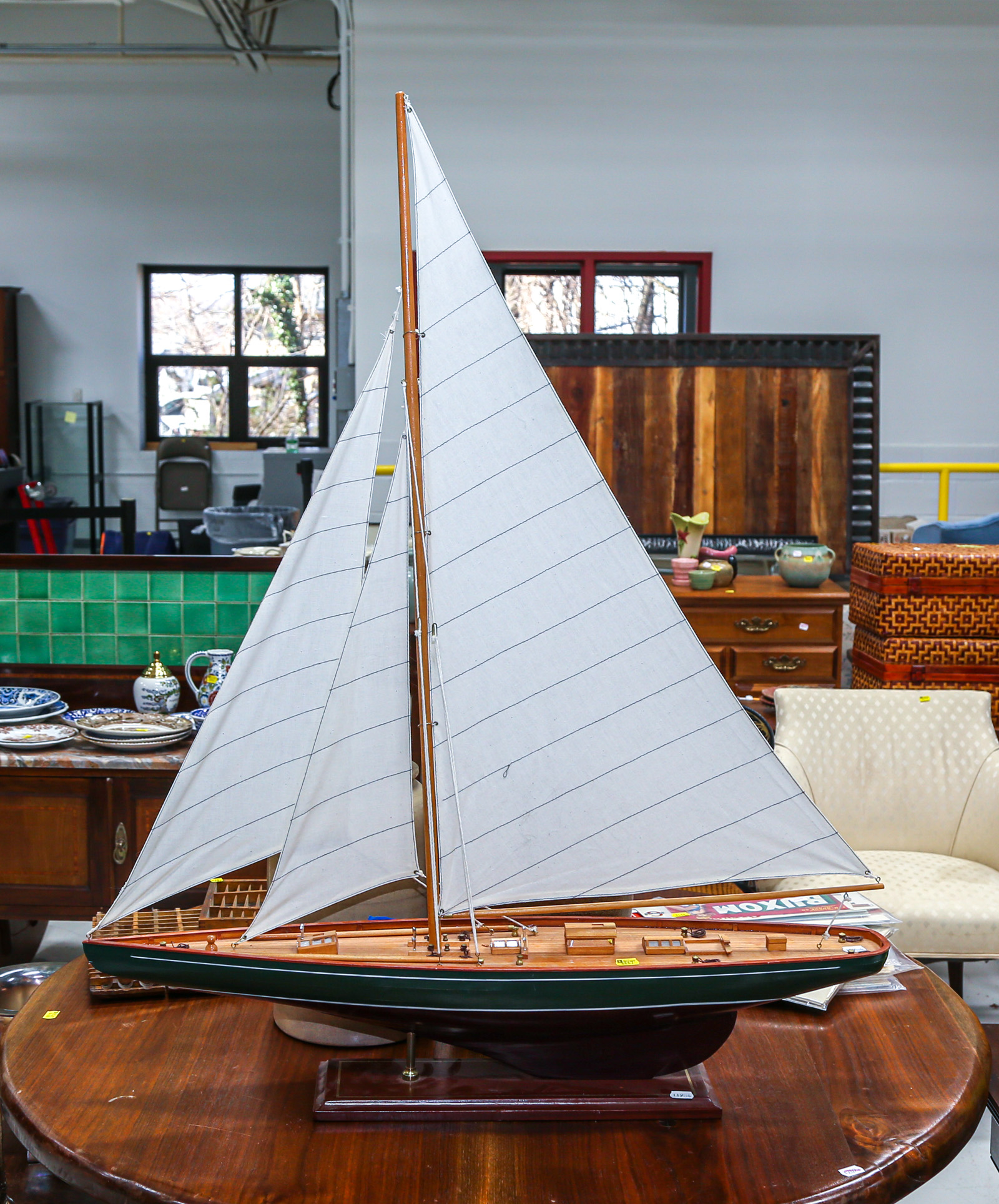 WOOD RACING SAILBOAT MODEL