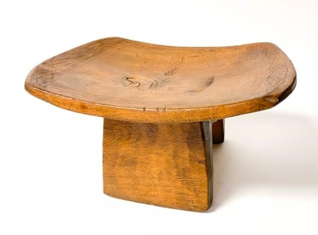WOOD STOOL TOGBO OR BANDA FRENCH