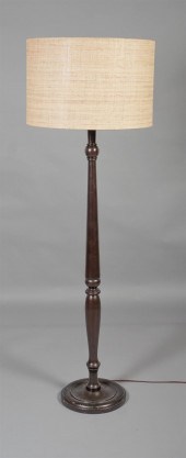 WOODEN BALUSTER FLOOR LAMP WIT