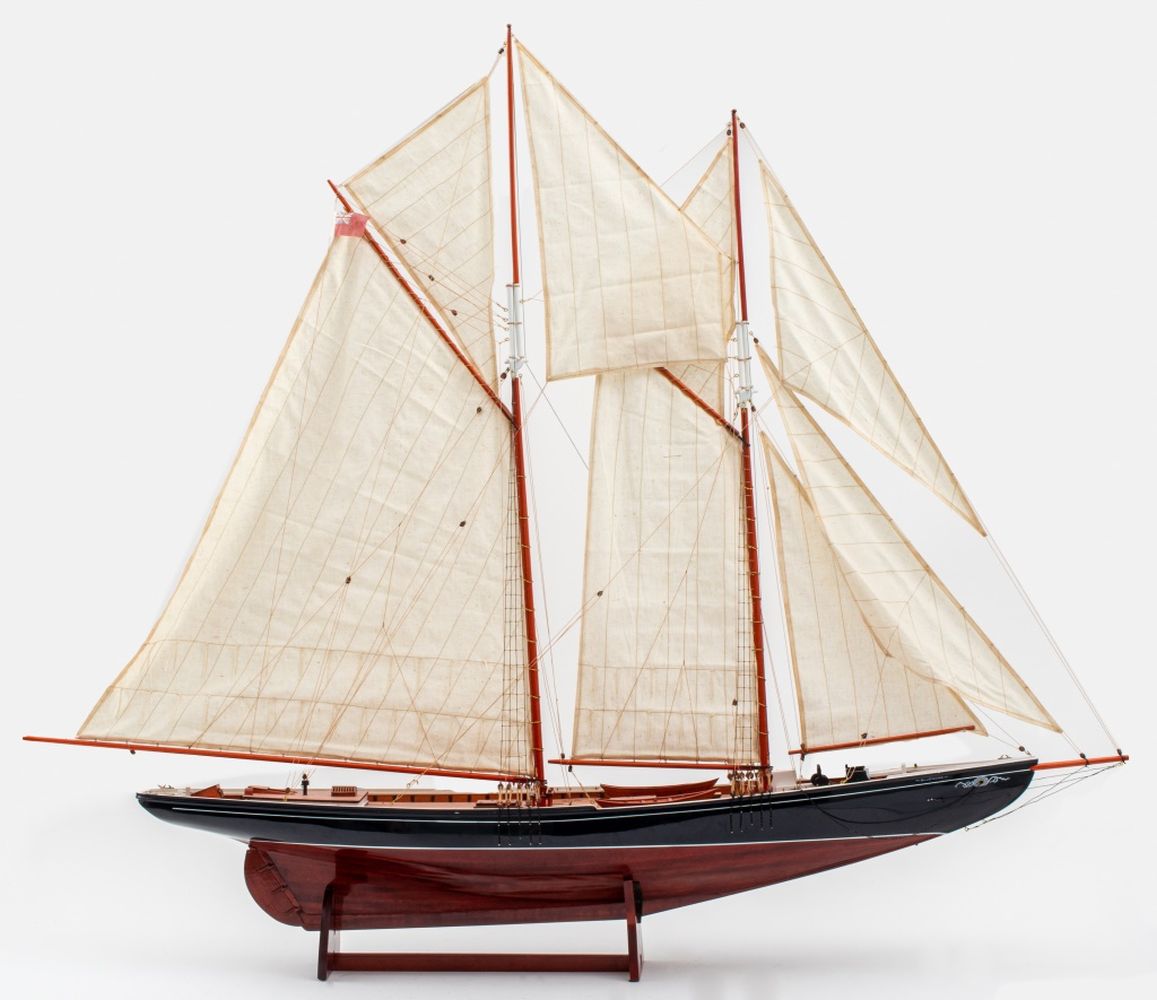 WOODEN BLUENOSE BOAT MODEL Large