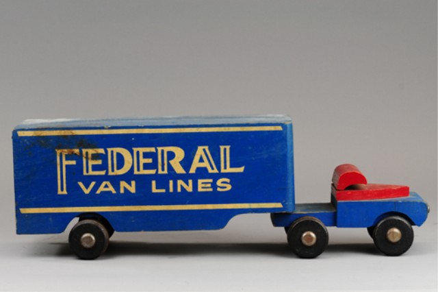 WOODEN 'FEDERAL' VAN LINES
