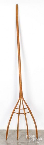 WOODEN HAY FORK, CA. 1900Woode