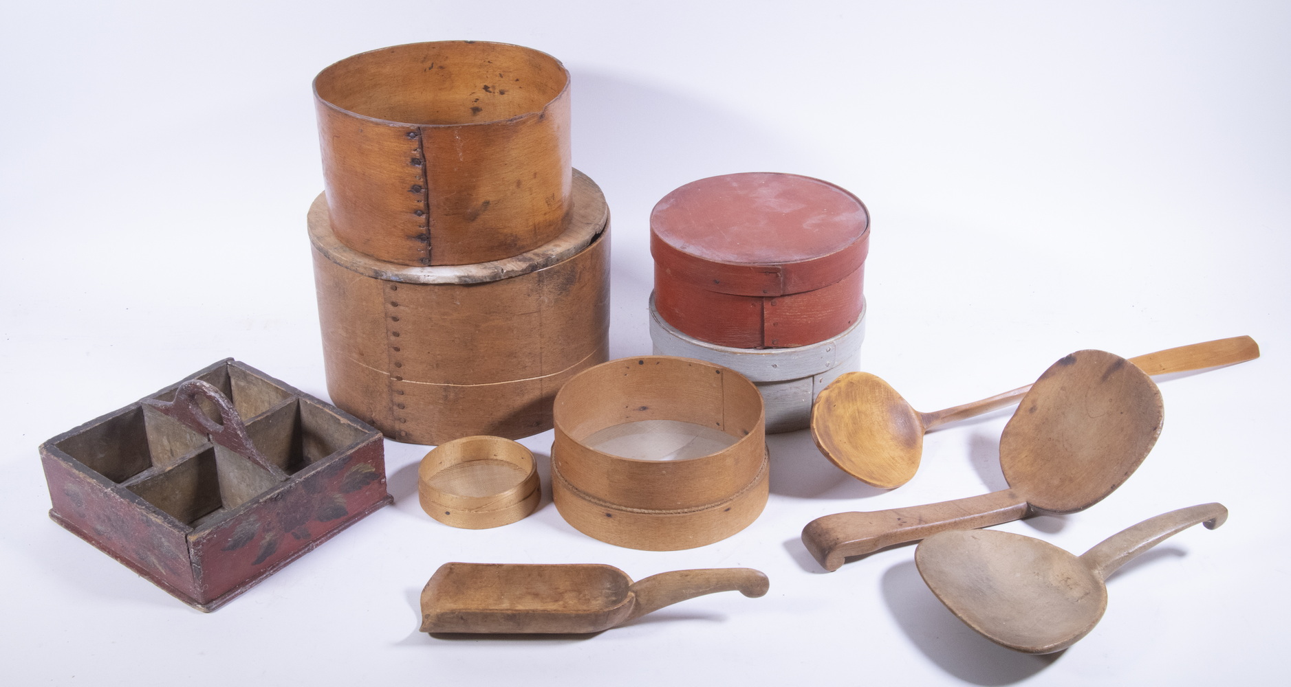 WOODEN PANTRY COLLECTIBLES (11)