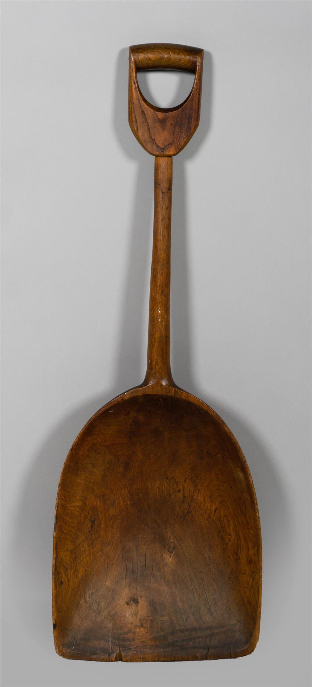 WOODEN SHOVELWOODEN SHOVEL, h: 38 x