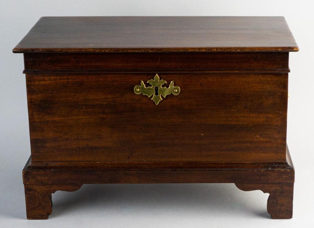 WOODEN TEA CADDYWOODEN TEA CADDY,
