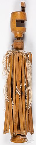 WOODEN YARN WINDERWooden yarn