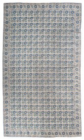 WOOL NEEDLEPOINT CARPET: APPRO