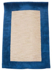 WOOL RUG WITH WELL DEFINED BLU