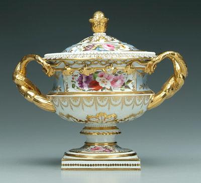 Worcester Chamberlain porcelain