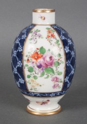 Worcester porcelain teapoy mid