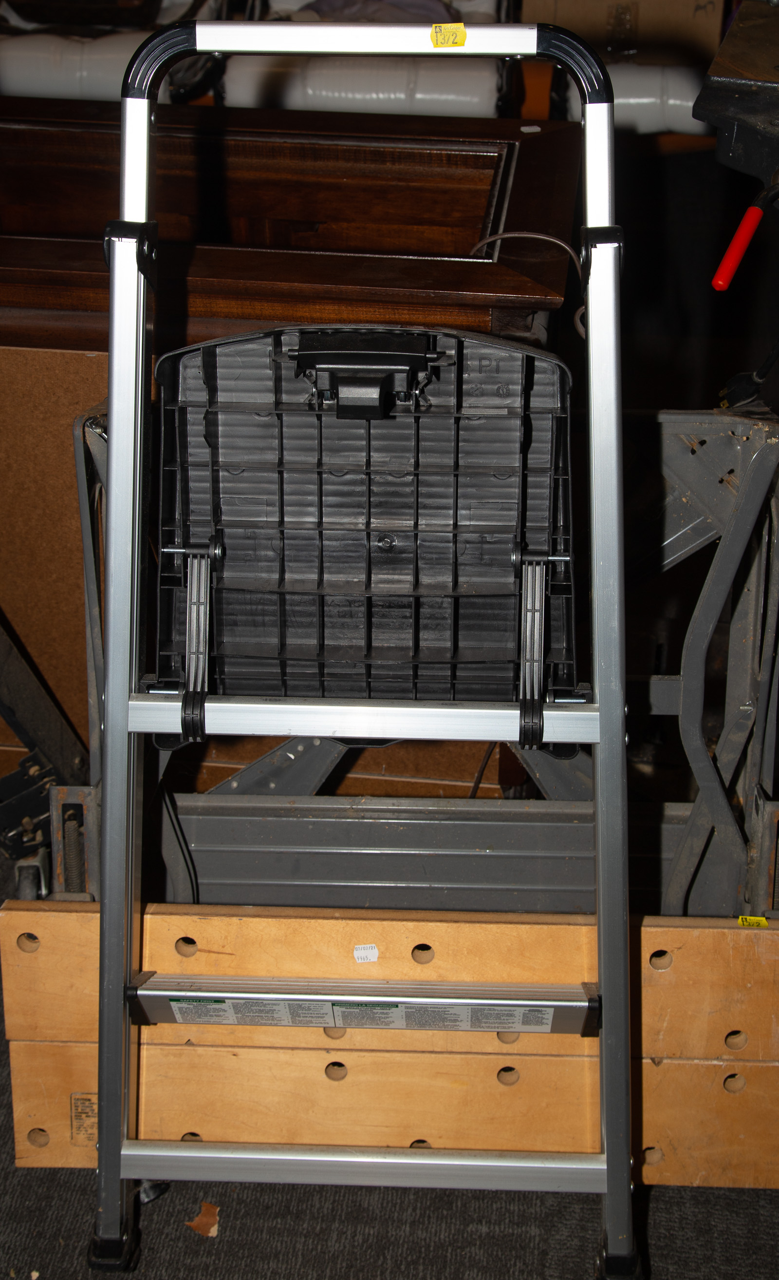 WORK MATE PORTABLE WORK BENCH &