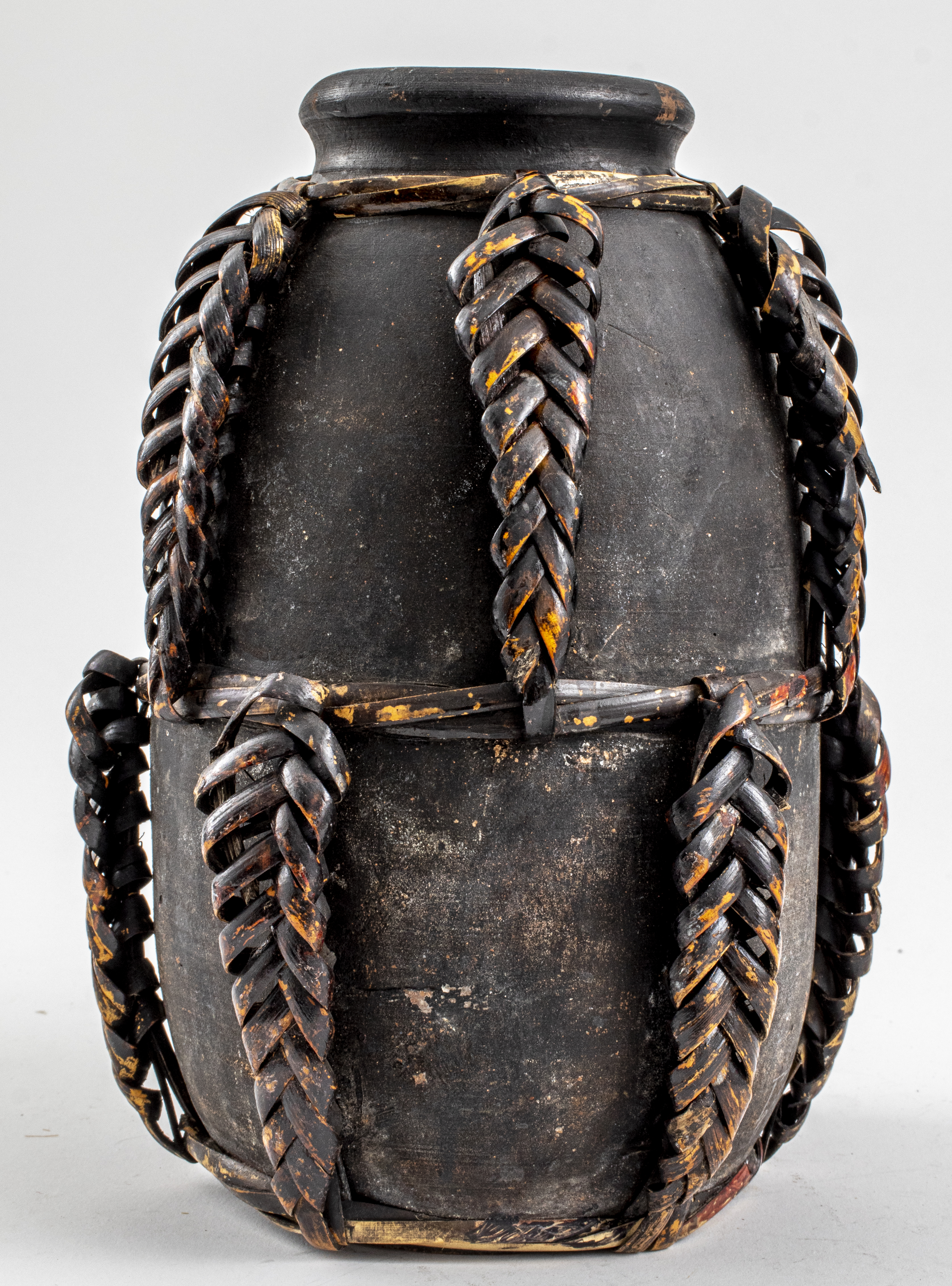 WOVEN RATTAN BLACK CERAMIC VASE