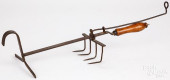 WROUGHT IRON ADJUSTABLE BIRD R