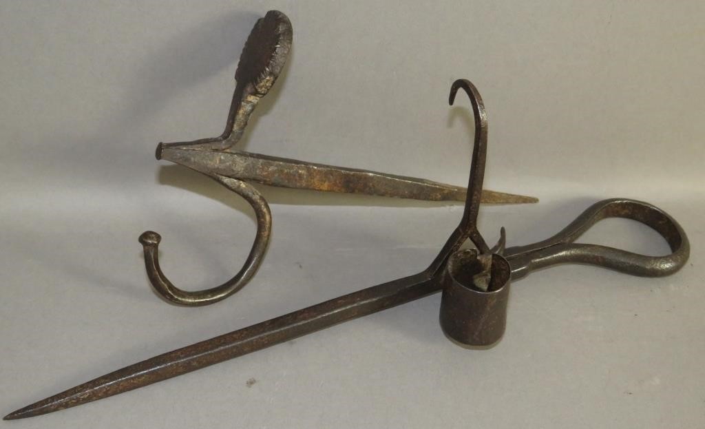 WROUGHT IRON CANDLEHOLDER & HOOKca.