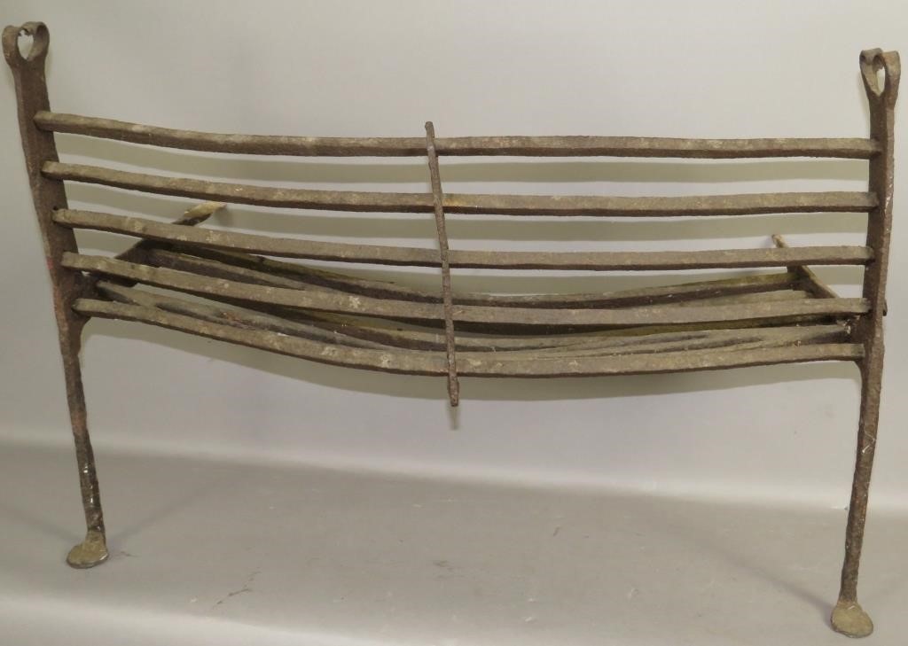 WROUGHT IRON COAL GRATEca. early