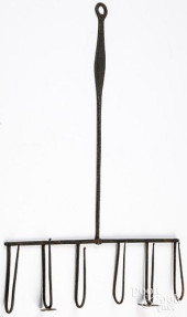 WROUGHT IRON FISH TOASTER<br>W