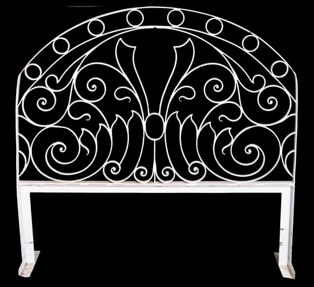 WROUGHT IRON GARDEN TRELLIS WITH