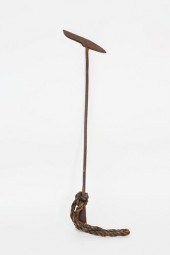 WROUGHT IRON GROMMET TOGGLE WH