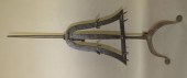 WROUGHT IRON HEARTHSIDE FOOTED