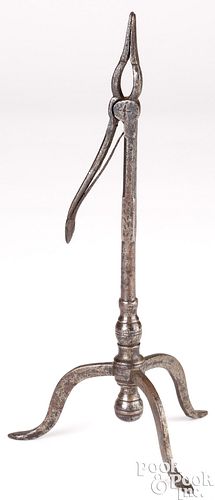 WROUGHT IRON RUSH LIGHT,
