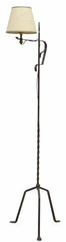 WROUGHT IRON SINGLE-LIGHT FLOOR