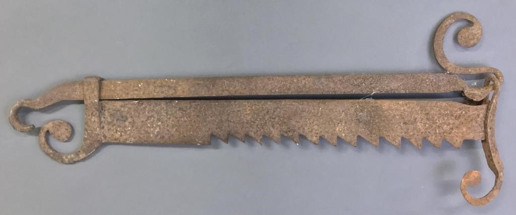 Wrought iron trammel, 18th c., 25"l