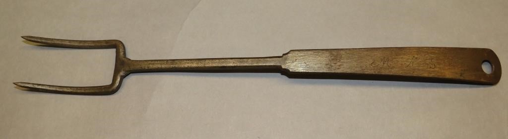 WROUGHT IRON TWO-PRONG FLESH FORK