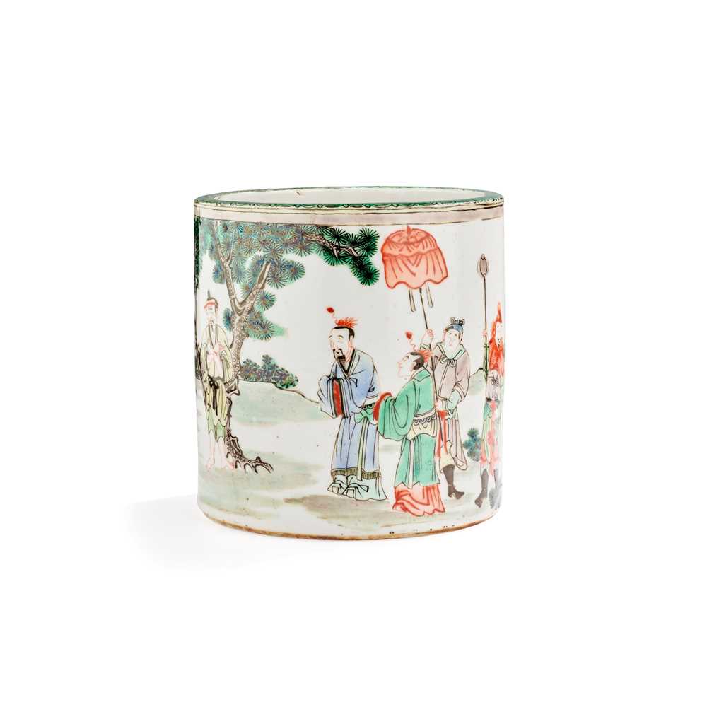 WUCAI BRUSH POT QING DYNASTY,