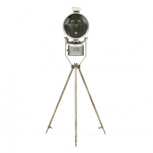 WW II ERA TILLEY FLOODLIGHT