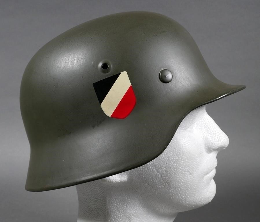 WW2 GERMAN ARMY HELMET,