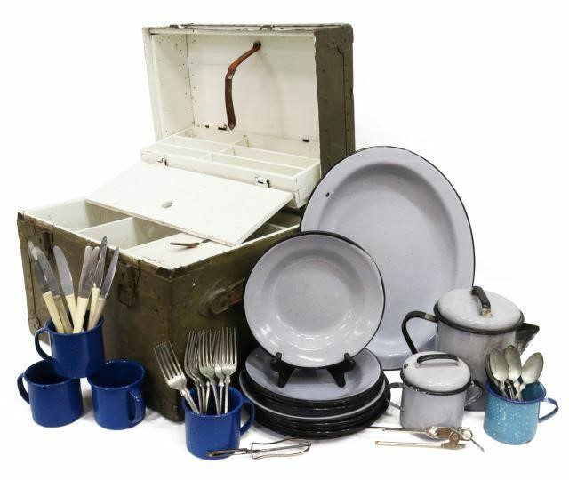 WWII US ARMY OFFICERS PORTABLE