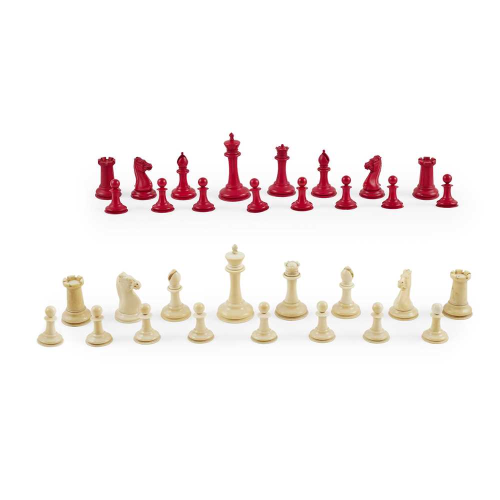 Y IVORY 'STAUNTON' CHESS SET,