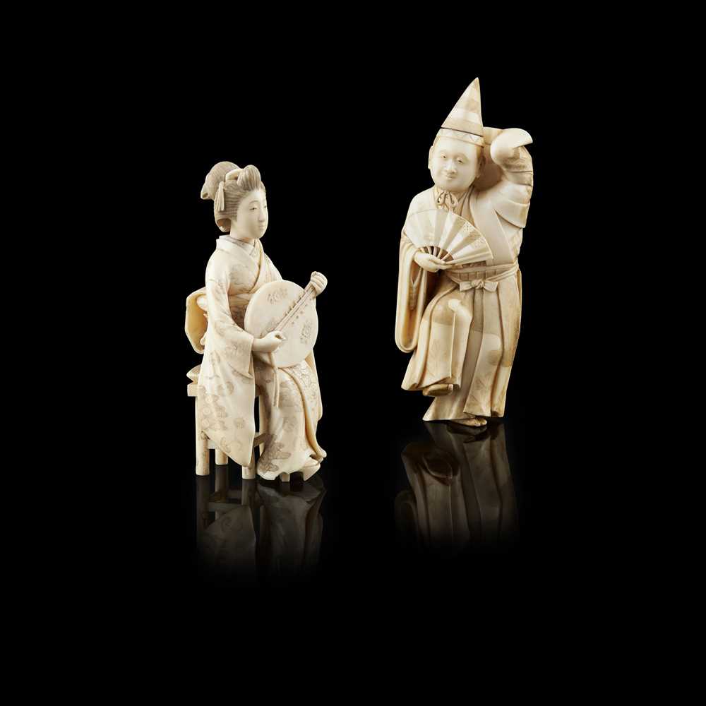 Y TWO CARVED IVORY OKIMONOS MEIJI