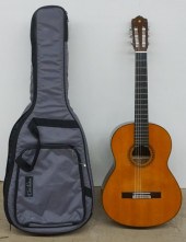 YAMAHA ACOUSTIC GUITAR WITH CA