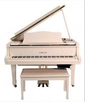 YAMAHA C3 WHITE GRAND PIANO, P