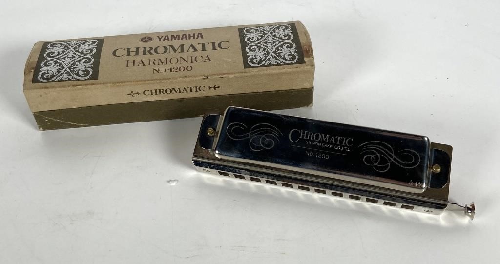 YAMAHA CHROMATIC HARMONICA NO.
