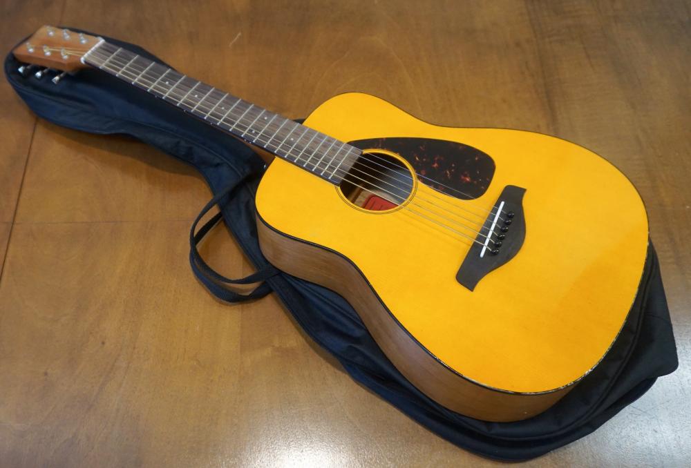 YAMAHA FG-JUNIOR GUITARYamaha
